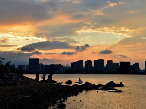 立夏祝福短信客户  立夏节气又来到，给你祝愿和祈福