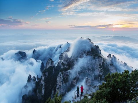 七夕祝福最暖心短句 很不幸，我爱上了太阳，光芒万丈